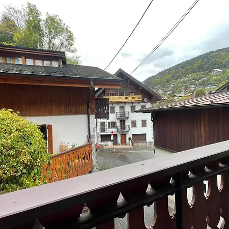Cosy Avec Balcon, Centre Historique De Morzine, Proche Ski-bus, Wifi, Tv - Fr-1-679-8 Apartment Morzine